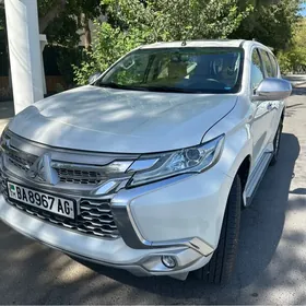 Mitsubishi Montero Sport 2019