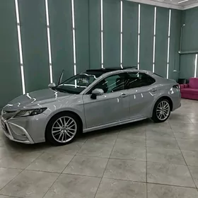 Toyota Camry 2022