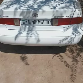 Toyota Camry 2000