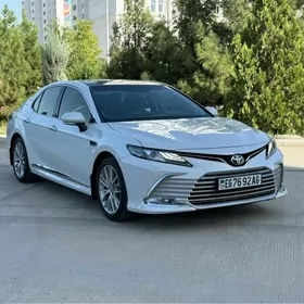 Toyota Camry 2022