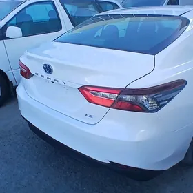 Toyota Camry 2020
