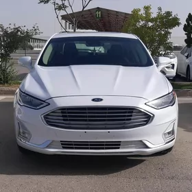 Ford Fusion 2020