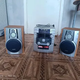 музыкальный центр