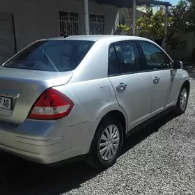 Nissan Versa 2009