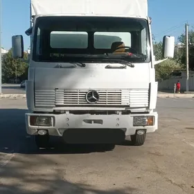 Mercedes-Benz ACTROS 3331 1989