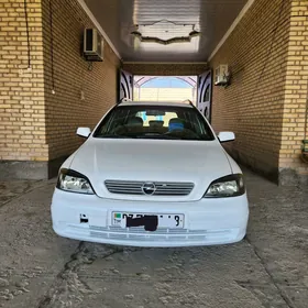 Opel Astra 2000