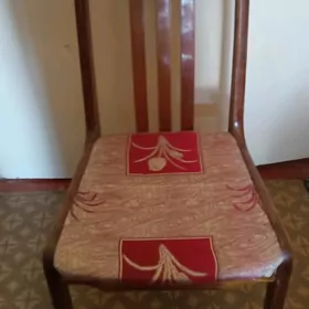 стул