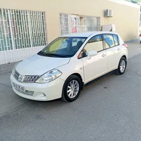 Nissan Tiida 2008