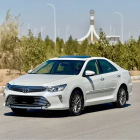 Toyota Camry 2016