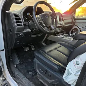 Ford Expedition 2020