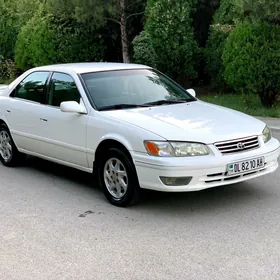 Toyota Camry 2000