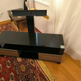 Telewizor üçin podstafka
