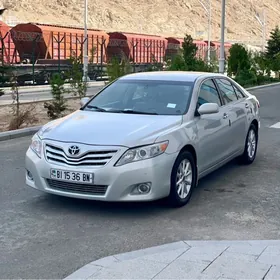 Toyota Camry 2011