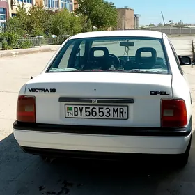 Opel Vectra 1992