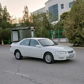 Toyota Camry 2001