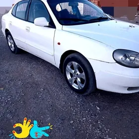 Daewoo Leganza 1998