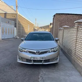 Toyota Camry 2013