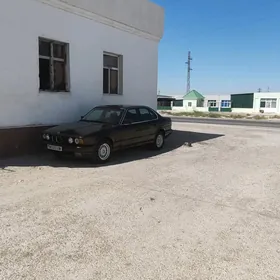 BMW E34 1989