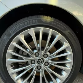 Bridgestone camry