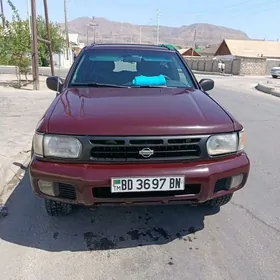 Nissan Pathfinder 1998