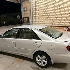 Toyota Camry 2004