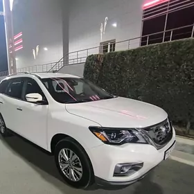 Nissan Pathfinder 2020