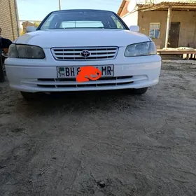 Toyota Camry 2000