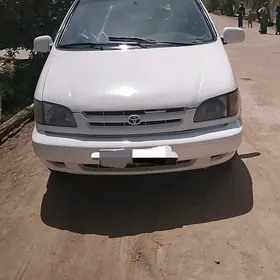 Toyota Sienna 2000