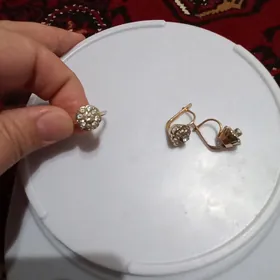 gadymy yerewan gyzyl komplekt