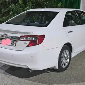 Toyota Camry 2012