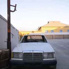 Mercedes-Benz 230E 1988