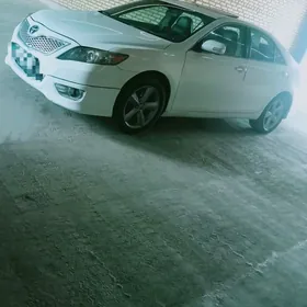 Toyota Camry 2011