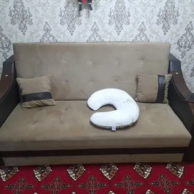 стол,диван