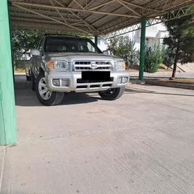 Nissan Pathfinder 2002