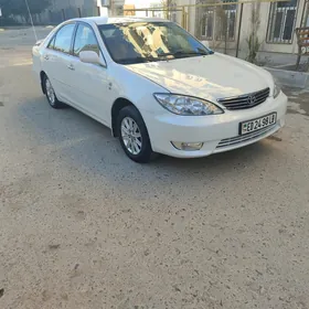 Toyota Camry 2004