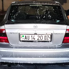 Opel Vectra 2000