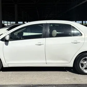 Toyota Yaris 2007