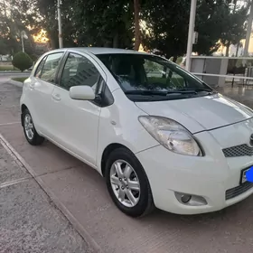 Toyota Yaris 2010