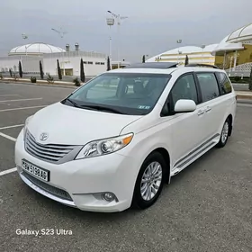 Toyota Sienna 2017