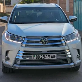 Toyota Highlander 2019
