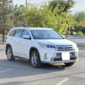 Toyota Highlander 2017