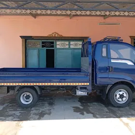Kia Bongo 2012