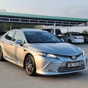 Toyota Camry 2018