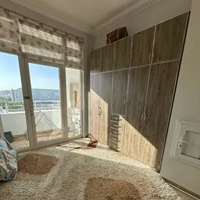Gurtly komnat beryan