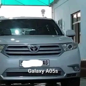 Toyota Highlander 2011
