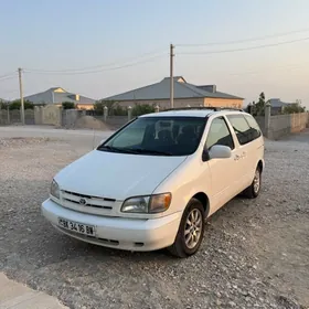 Toyota Sienna 1999