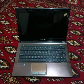 Noutbuk ASUS i5