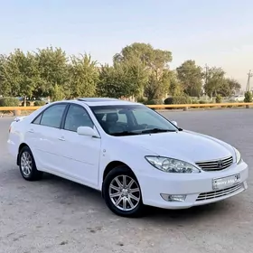 Toyota Camry 2004
