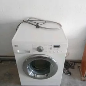 Stiralka LG