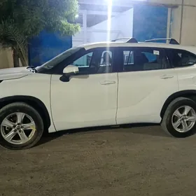 Toyota Highlander 2021